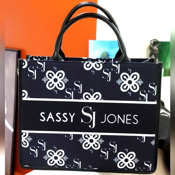 Sassy Jones Bespoke Tote - Picture 1 of 12